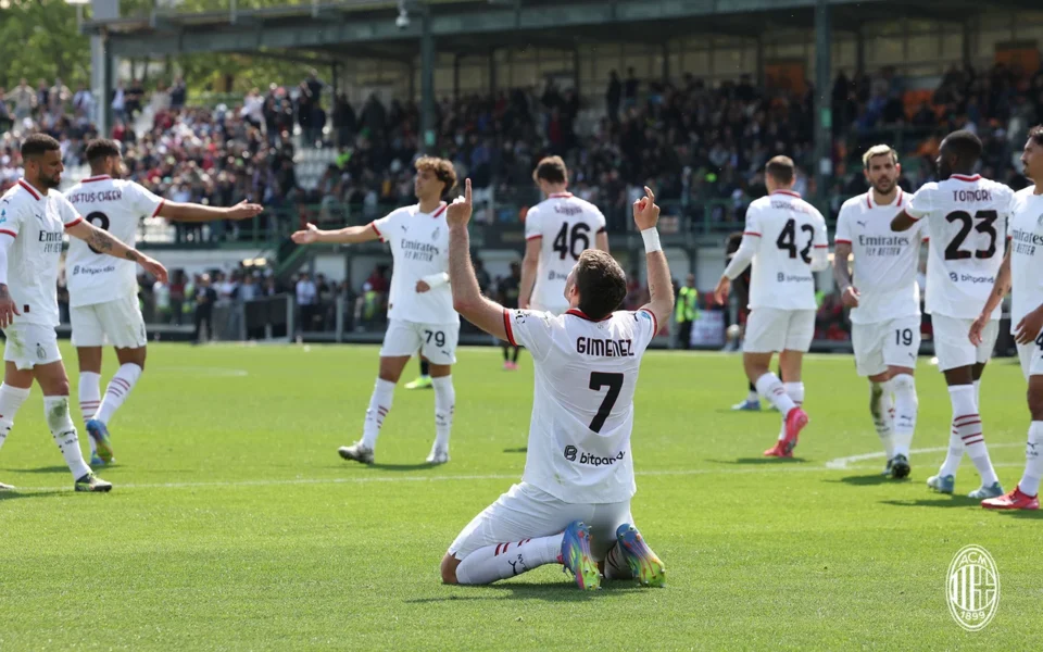 Santi Gimenez, il messicano finalmente torna in gol ma...